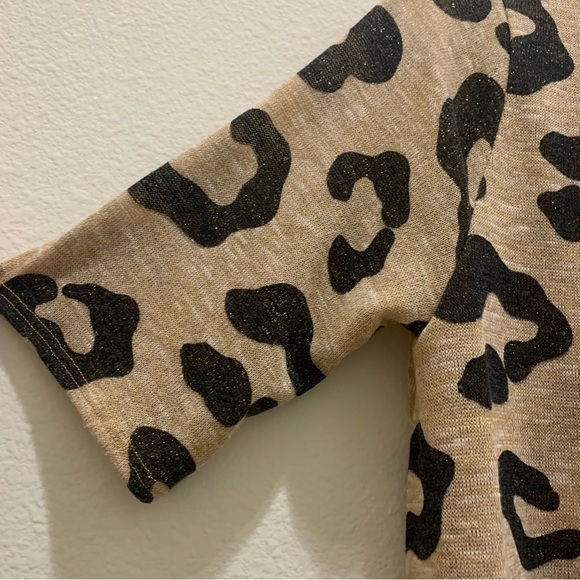 Leopard Animal Print semi-sheer‎ overlay light weight sweater.  Short sleeve M - Picture 3 of 11